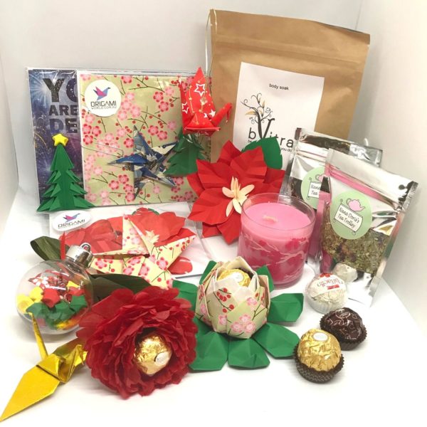 Origami Christmas Deluxe Self Care Hamper – Tea & Bath Collection