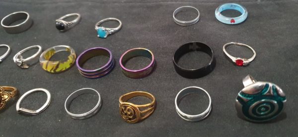 BRAND NEW 25 Fashion Rings For Sale