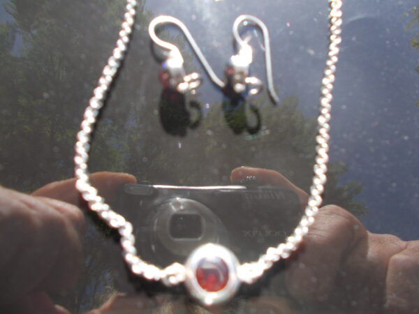 GORGEOUS VINTAGE NECKLACE & EARRINGS RED GARNET 925 SILVER $120