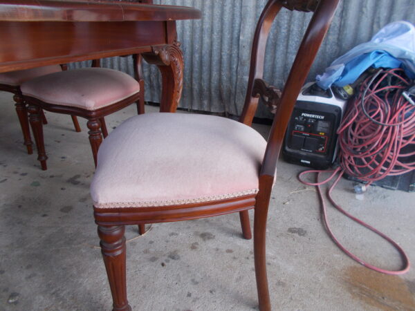 ANTIQUE MAHOGANY DINING TABLE CLAW & BALL FEET & 6 CHAIRS $1350