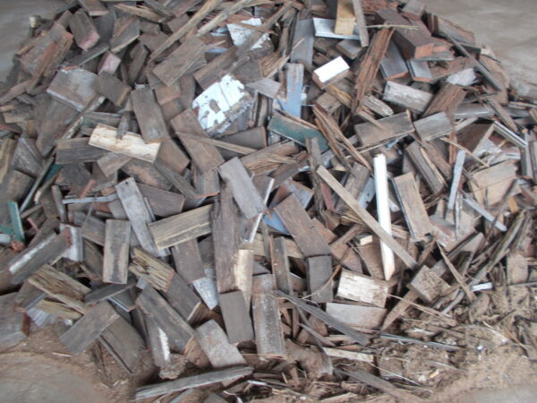 CAMPING FIREWOOD CUT RECYLED DEMOLITION MATERIAL HARDWOOD & PINE $8.00