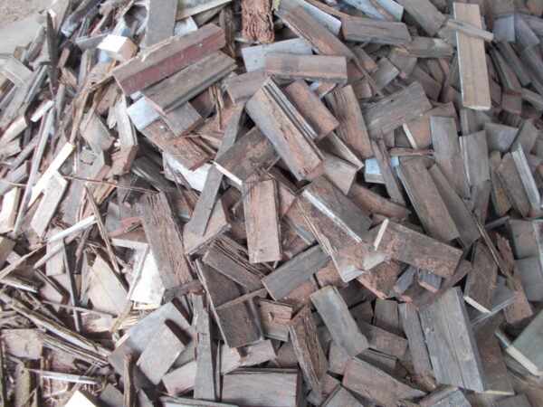 CAMPING FIREWOOD CUT RECYLED DEMOLITION MATERIAL HARDWOOD & PINE $8.00