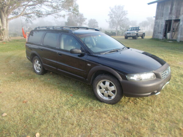 2003 VOLVO XC70 CROSS COUNTRY 5SPD AUTO 5CYL TURBO PETROL WAGON $5250