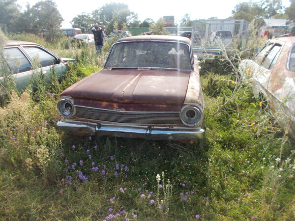 2 X 1963 HOLDEN EJ SEDANS ONE HAS NO RUST THE OTHER RUSTY PARTS CAR $12000