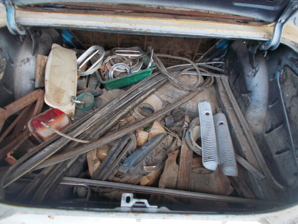 2 X 1963 HOLDEN EJ SEDANS ONE HAS NO RUST THE OTHER RUSTY PARTS CAR $12000
