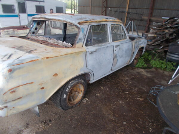 2 X 1963 HOLDEN EJ SEDANS ONE HAS NO RUST THE OTHER RUSTY PARTS CAR $12000